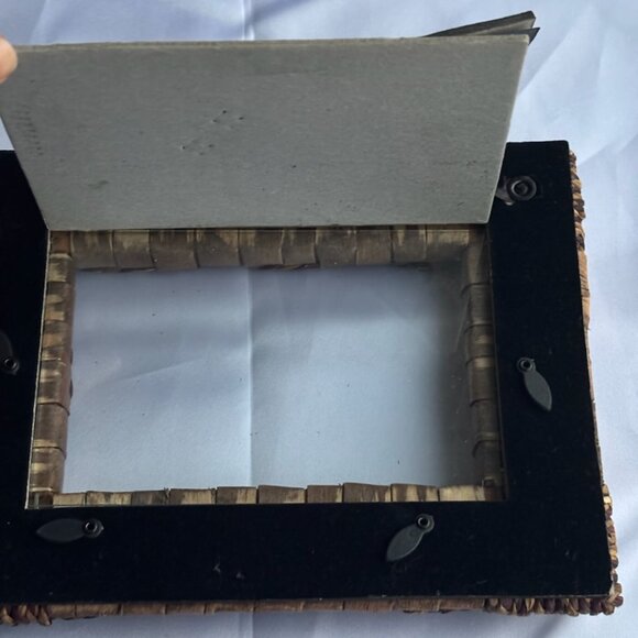 4 x 6 Brown Wicker Picture Frame - Picture 4 of 9